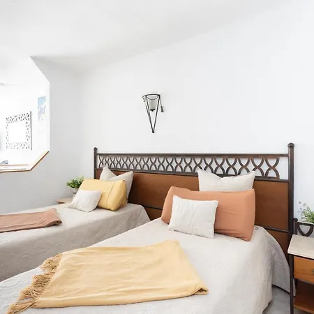 Hemeras Boutique Homes - Studio 500m From Playa Fanabe Apartment